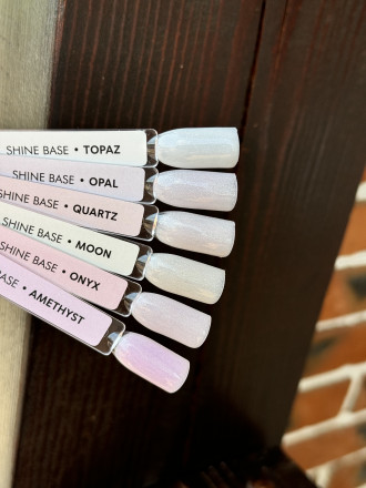 GRAPE   База камуфлирующая светоотражающая   15мл   Shine Base   ONYX