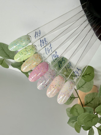 KLIO  Гель-лак  Капсульная  коллекция  8мл  №196  Смузи