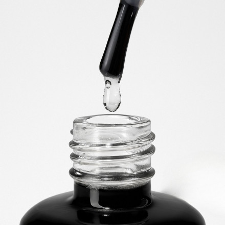 BLOOM   Top  STRONG   15мл   Топ без л/с жесткий